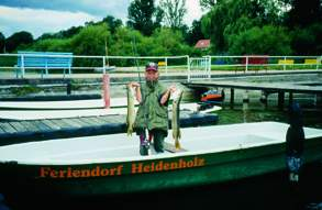 Boote im Verleih ~ Ruderboote, Angelboote mit Fischkasten und Motor, Motorboote Boote im Verleih ~ Ruderboote, Angelboote mit Fischkasten und Motor, Motorboote